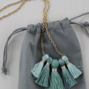 Miss Ivy Pearl 5 Tassel Necklace